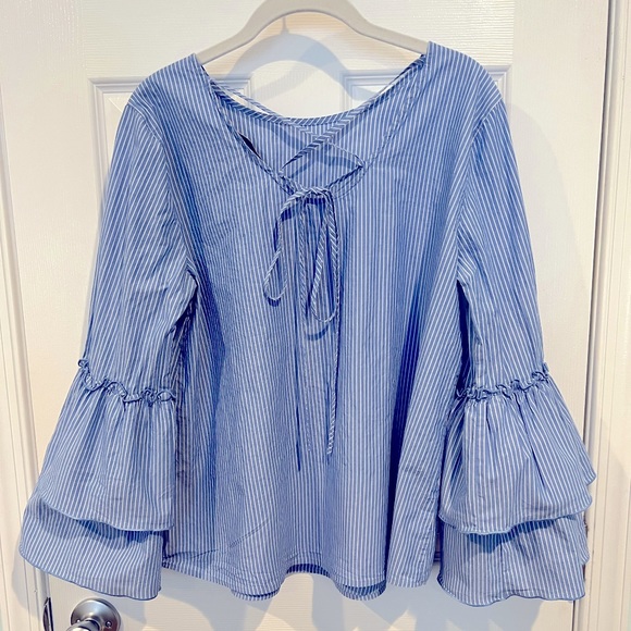 Loft Bell Sleeve Blouse - Picture 3 of 6